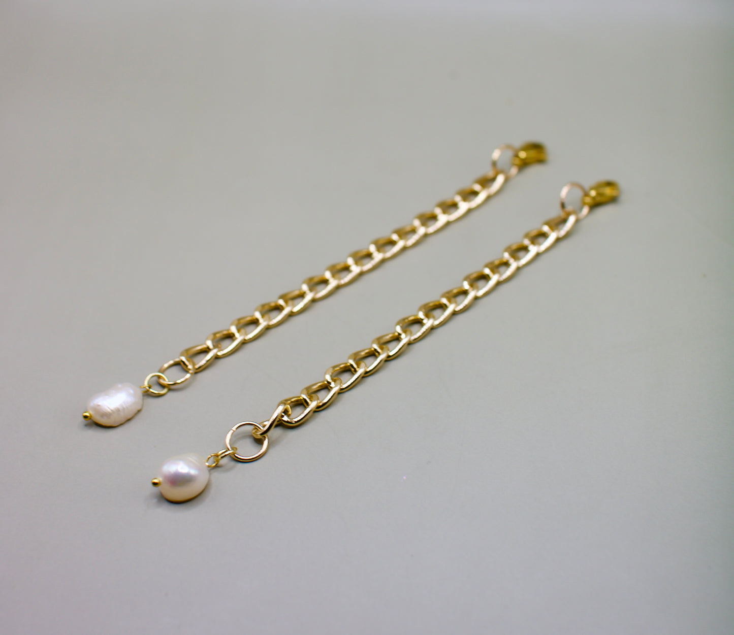 Hanging Chain with Pendants